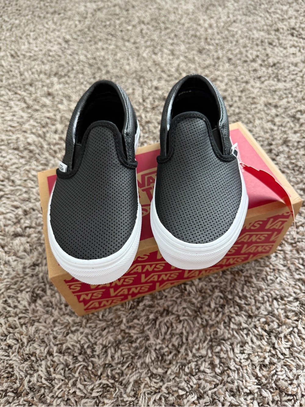 Vans kids classic leather slip on